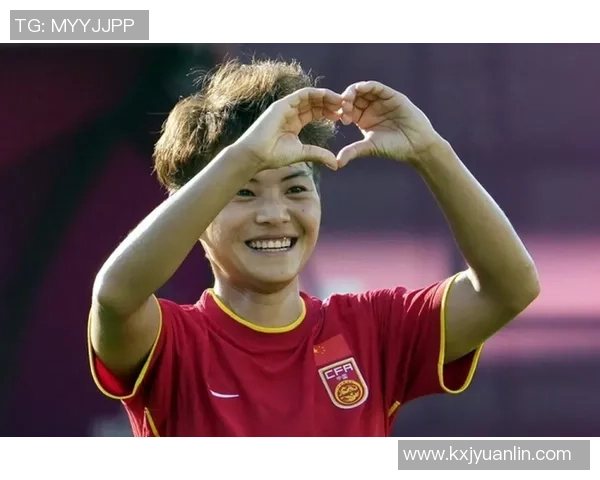 女足球星被深情告白引发全场轰动温馨瞬间感动观众