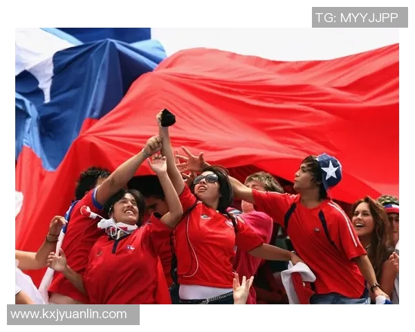 沉浸式足球球星墙纸装点卧室空间打造专属热血球迷梦想天地