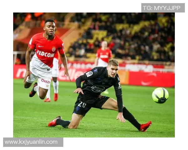 相似足球球星的风格与特点对比分析与未来发展趋势预测 相似足球球星的风格与特点对比分析与未来发展趋势预测